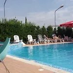 Blue Sky Hotell