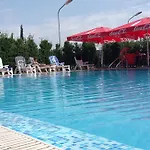Hotell Blue Sky Golem (Tirana)
