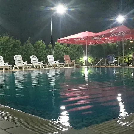 Blue Sky Hotel *