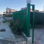 Blue Sky Hotel Golem (Tirana)