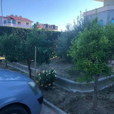 Hotel Blue Sky Golem (Tirana)