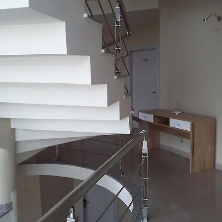 Hotel Blue Sky Golem (Tirana)