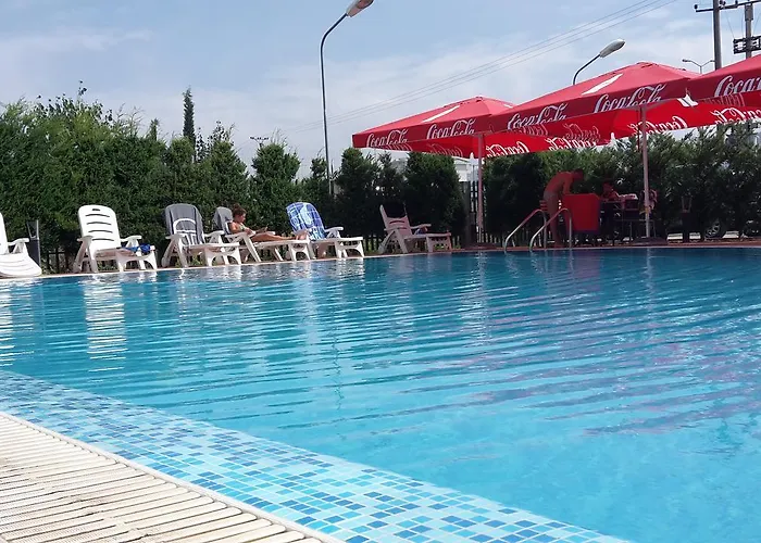 Hotel Blue Sky Golem (Tirana)